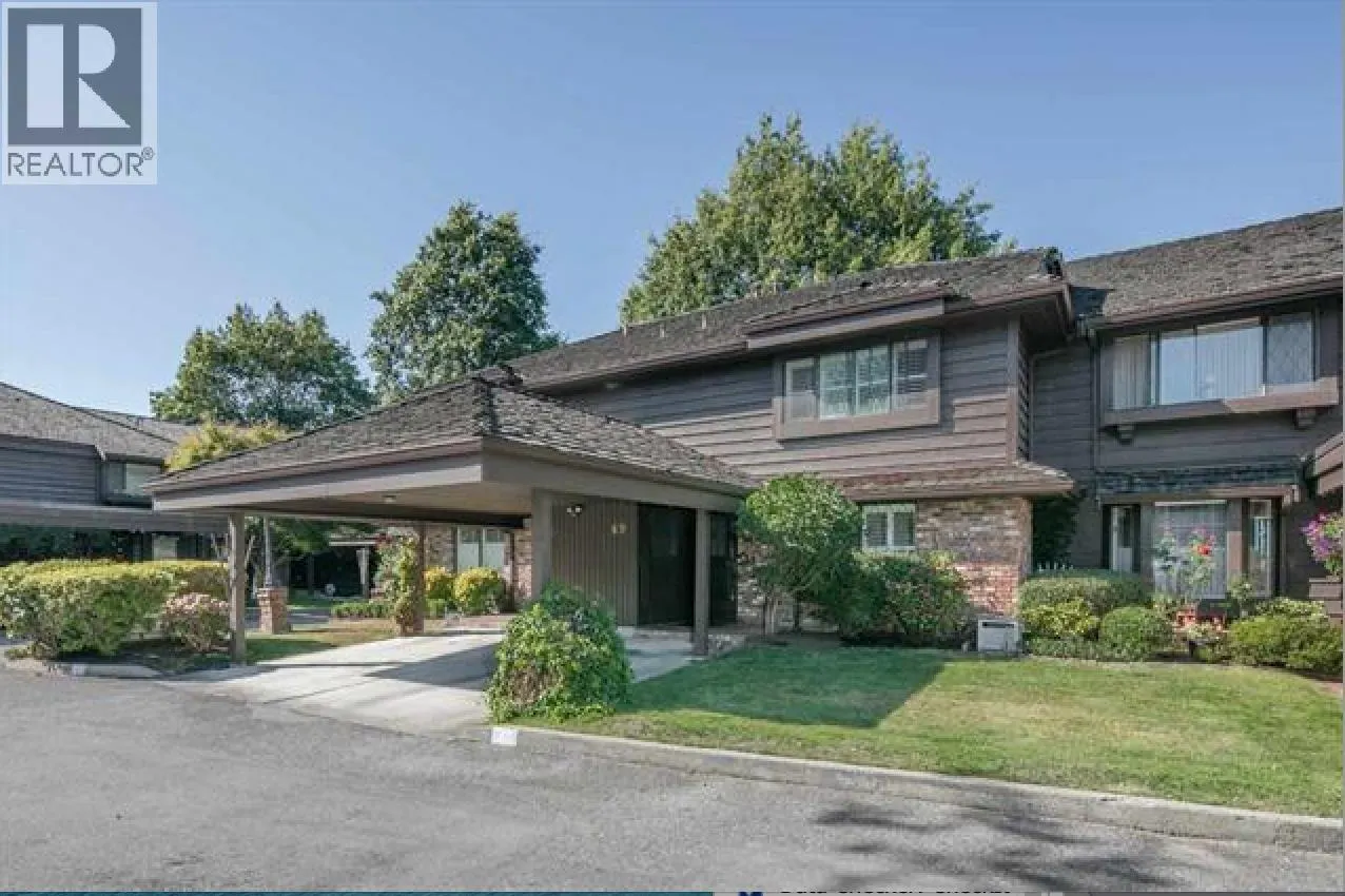 48 8111 SAUNDERS ROAD