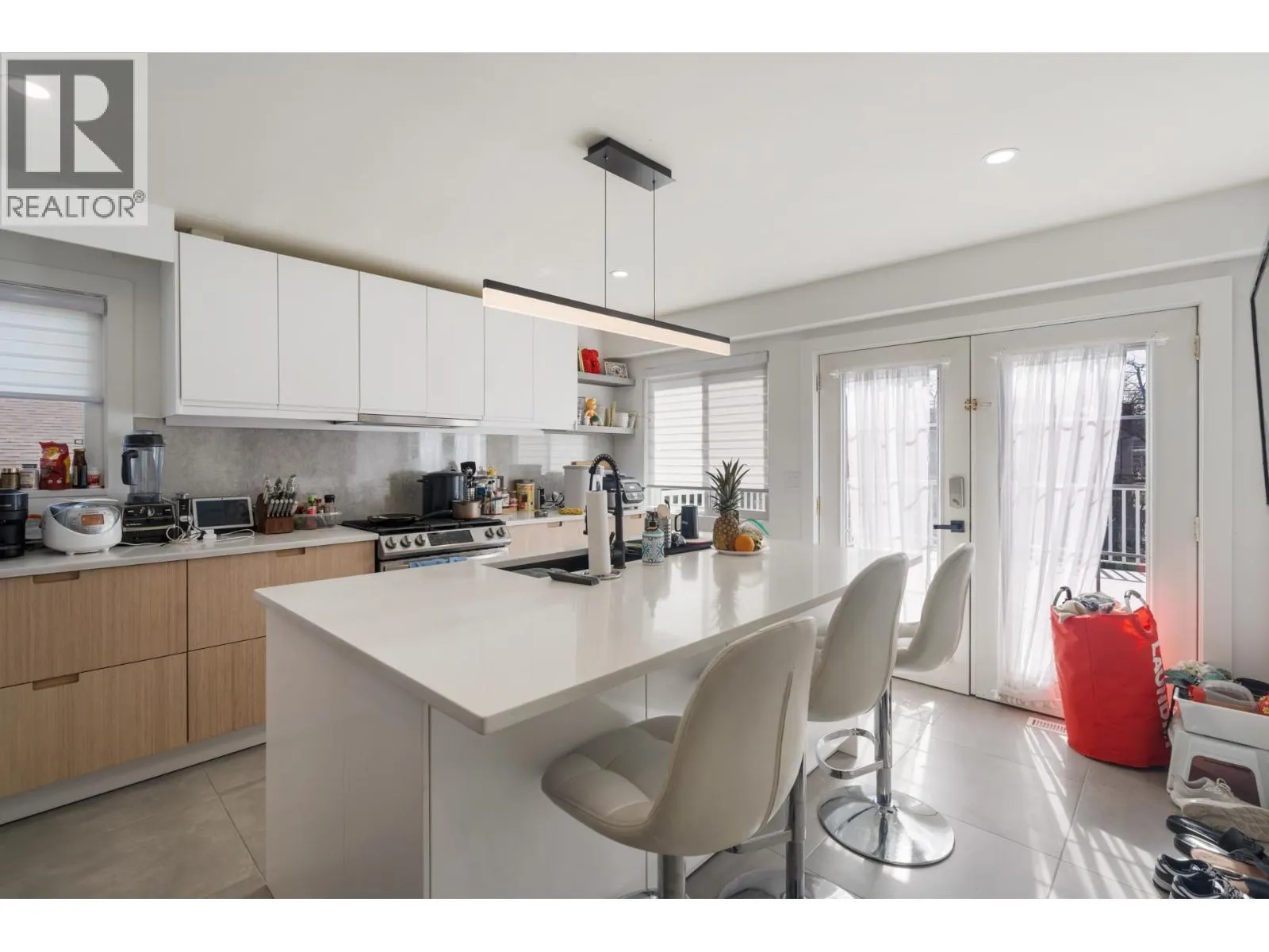 4346 DUNDAS STREET