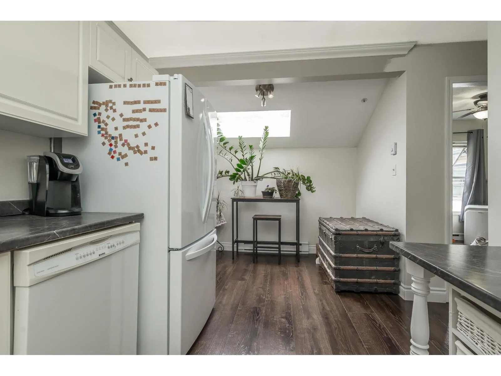 49 5670 208 STREET