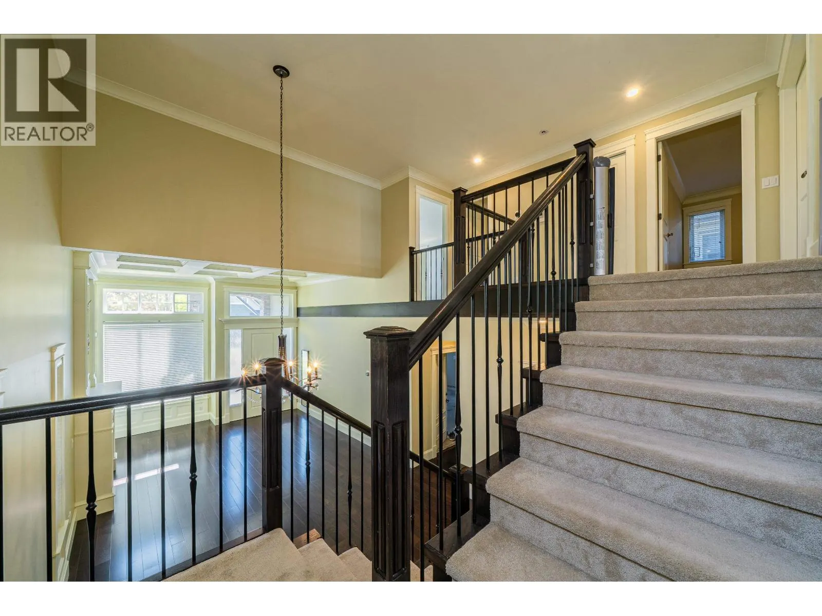 6191 DUNSMUIR CRESCENT