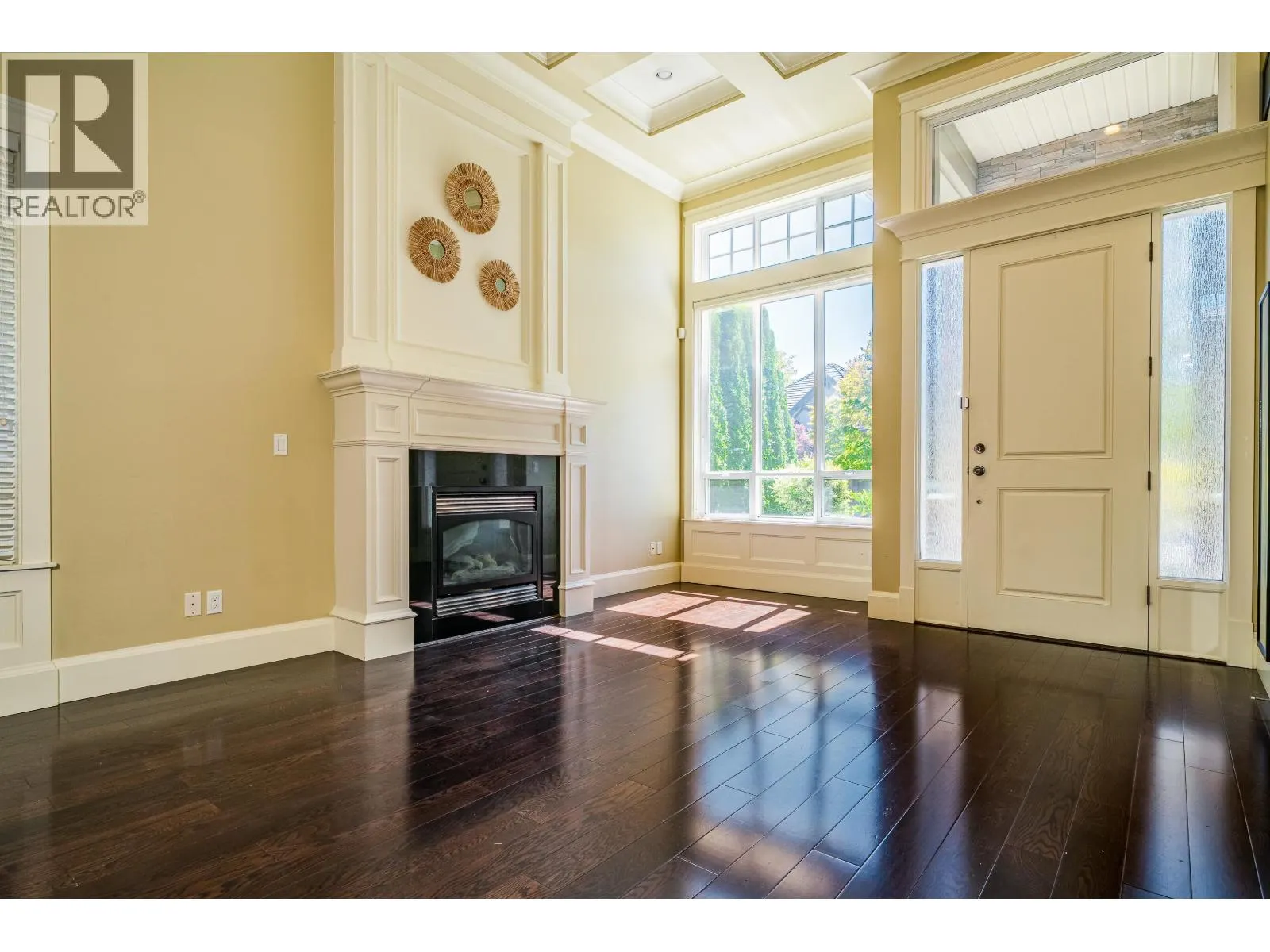 6191 DUNSMUIR CRESCENT