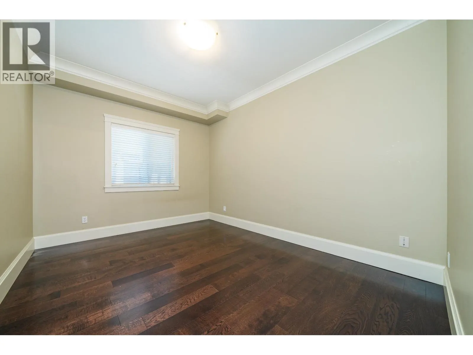 6191 DUNSMUIR CRESCENT