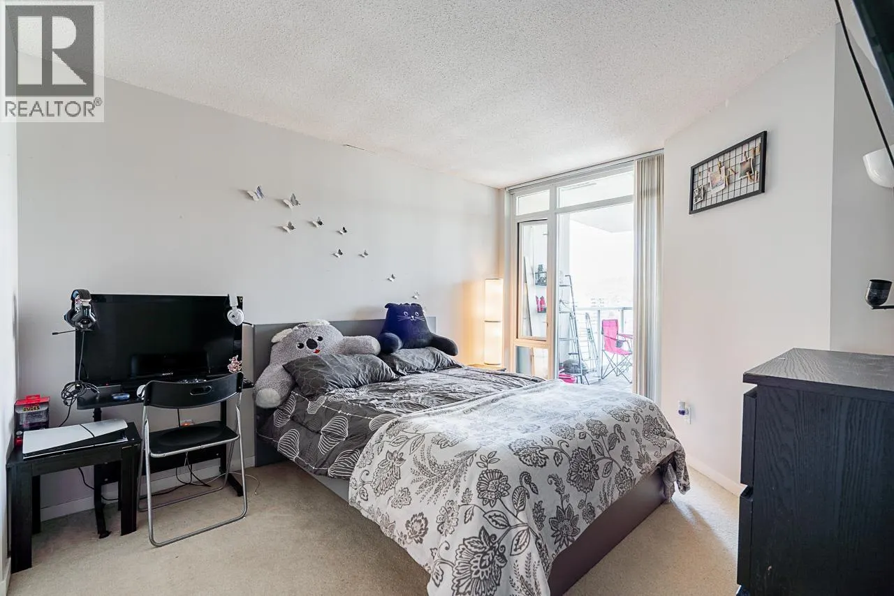 2305 2133 DOUGLAS ROAD