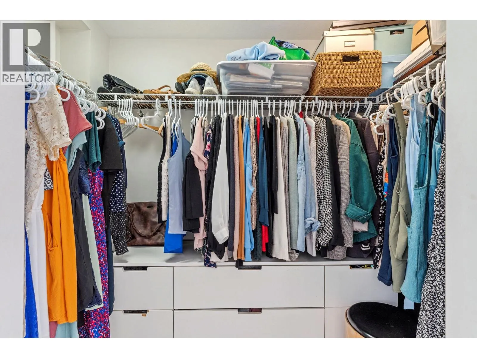 501 160 SHORELINE CIRCLE