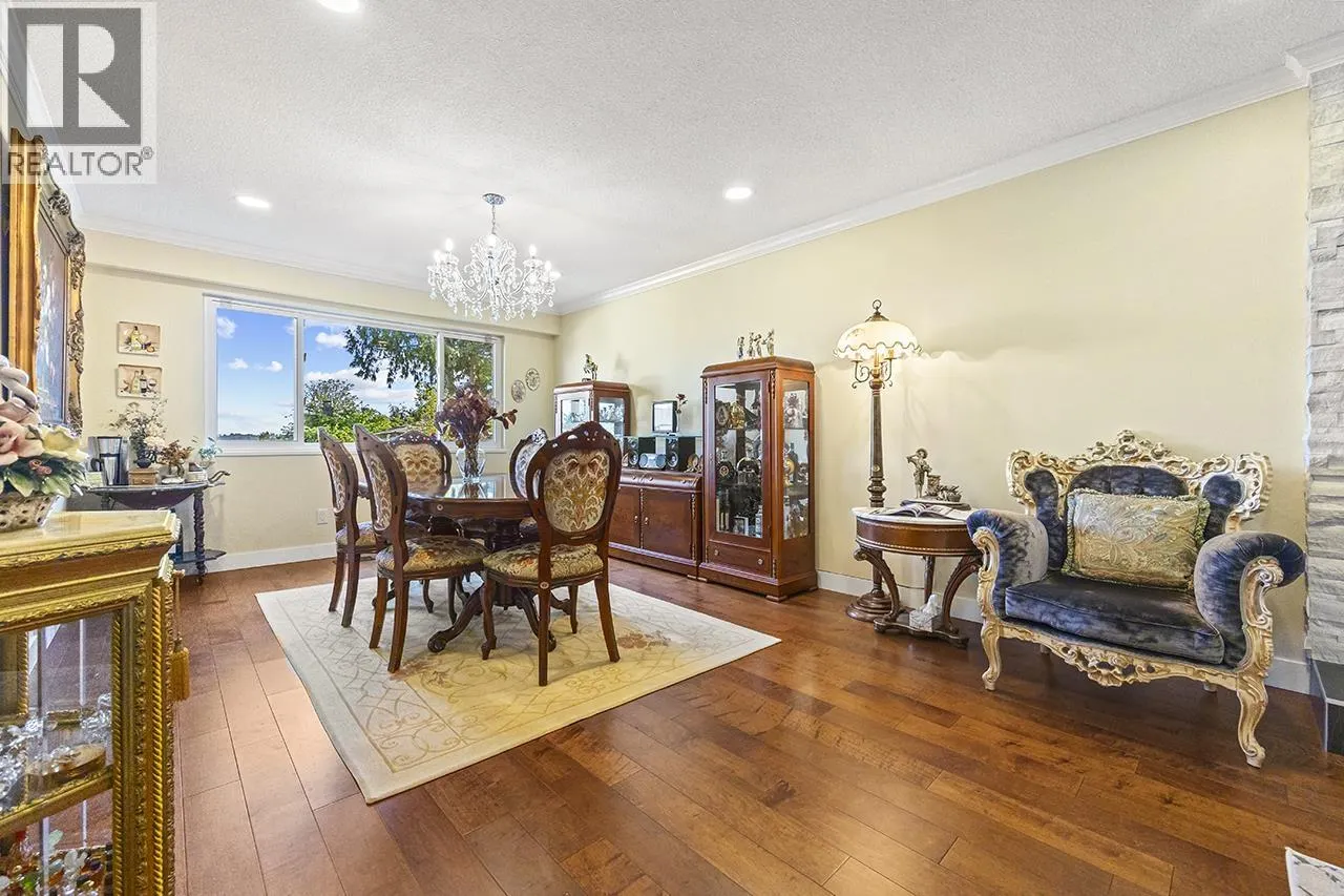 317 HICKEY DRIVE