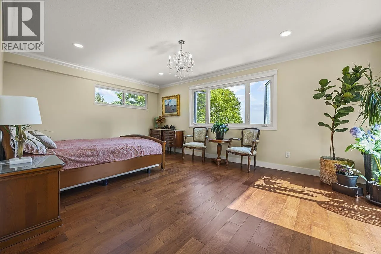 317 HICKEY DRIVE