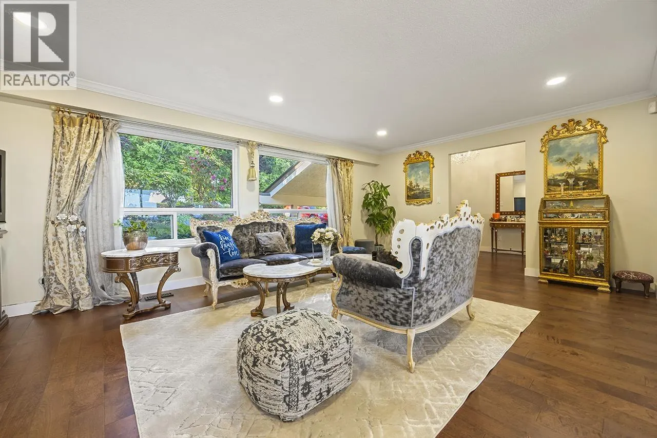 317 HICKEY DRIVE