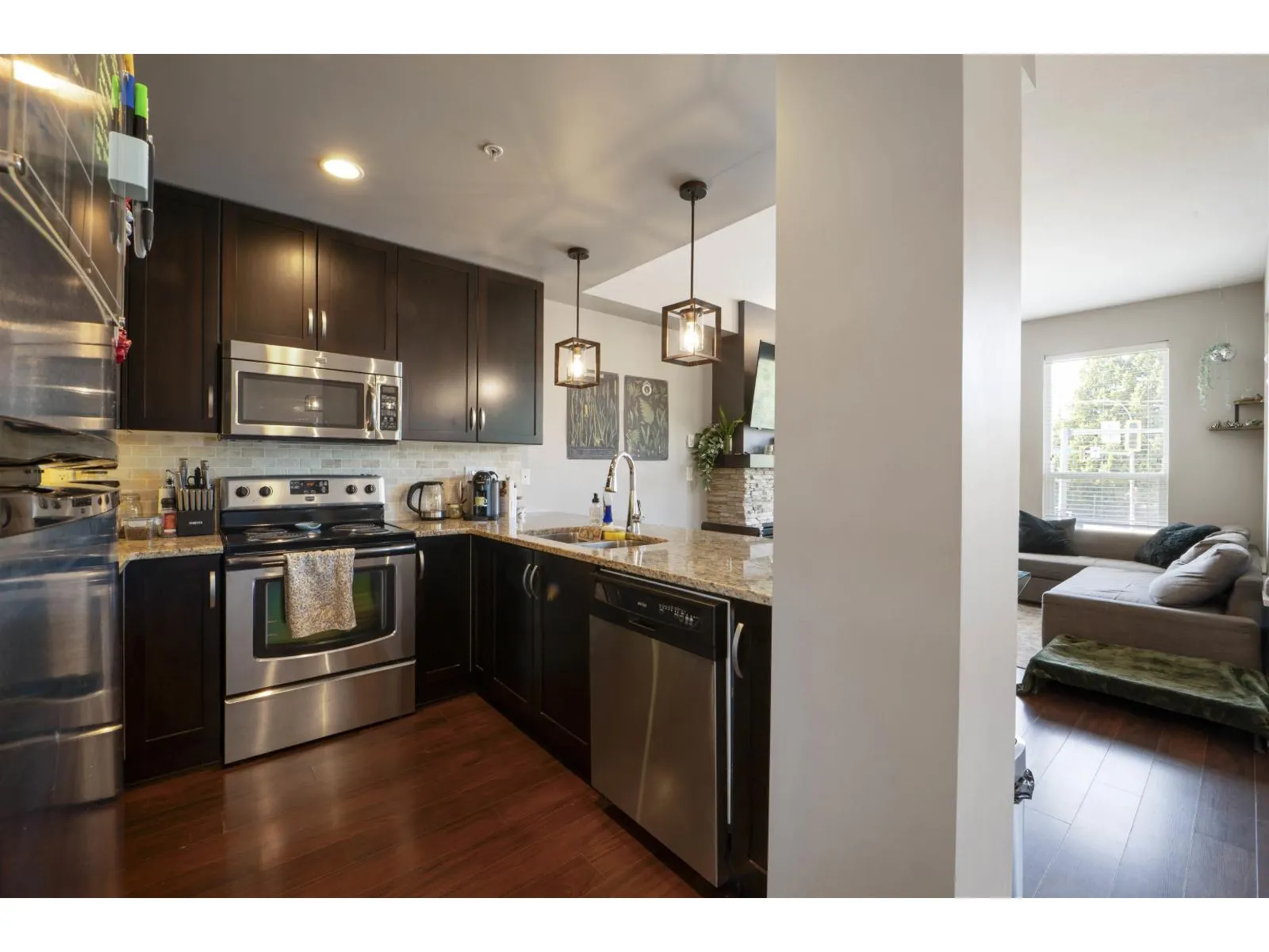 210 3192 GLADWIN ROAD