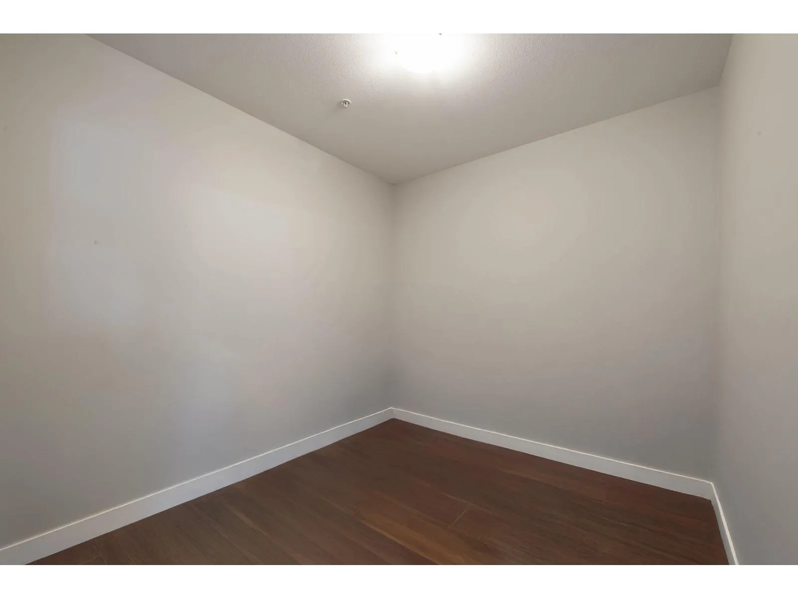 210 3192 GLADWIN ROAD