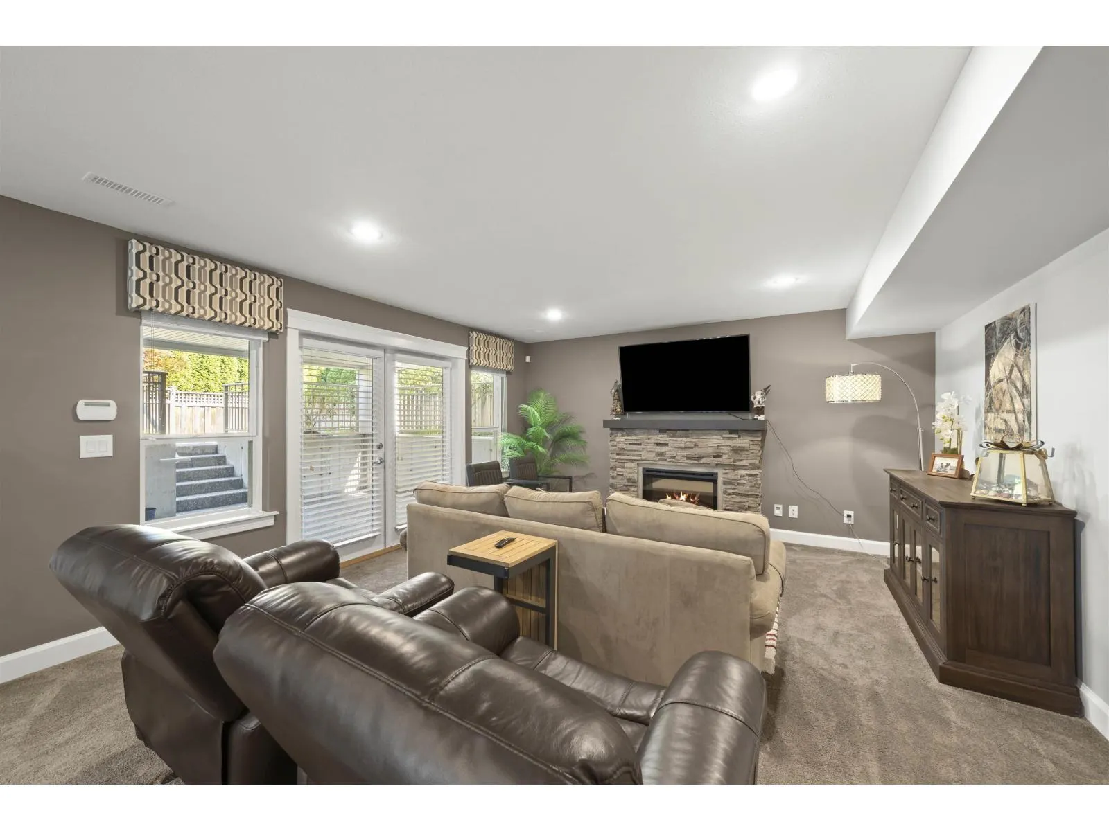 1008 165 STREET