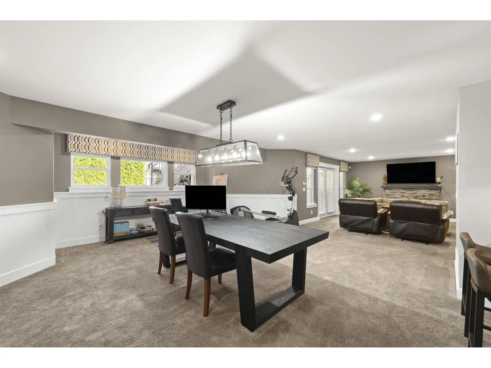 1008 165 STREET
