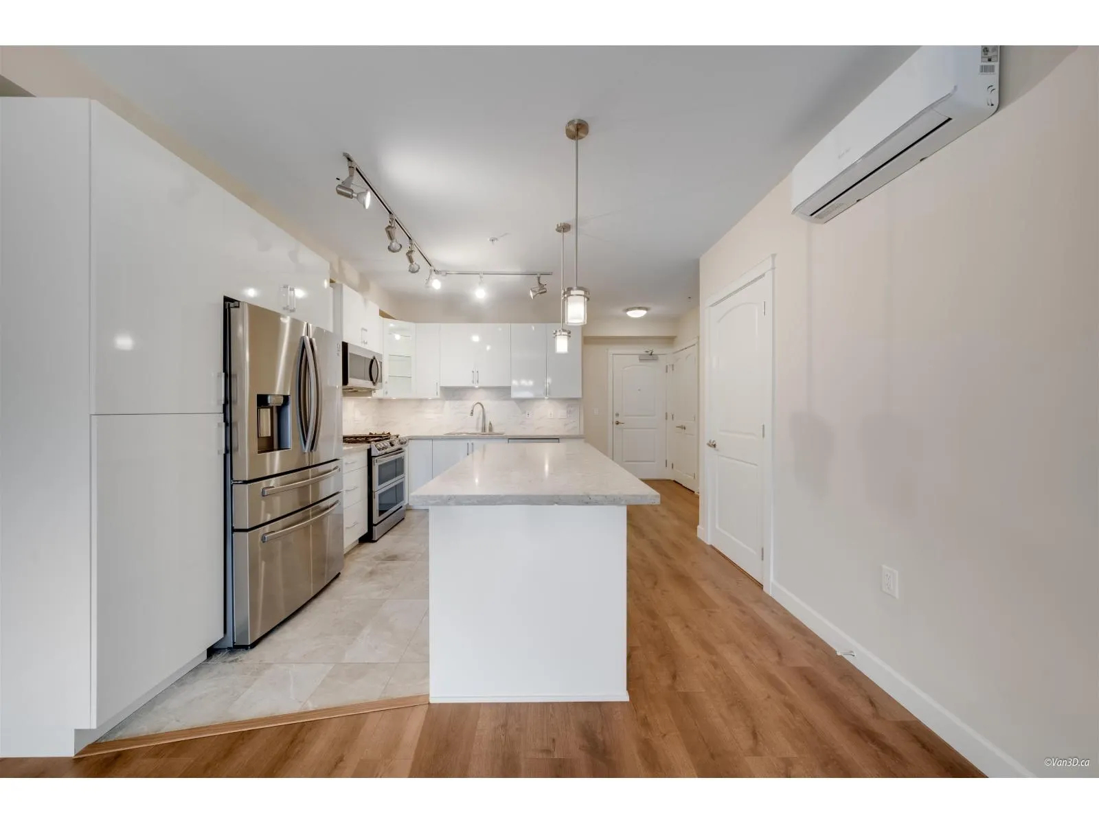 305 8561 203A STREET