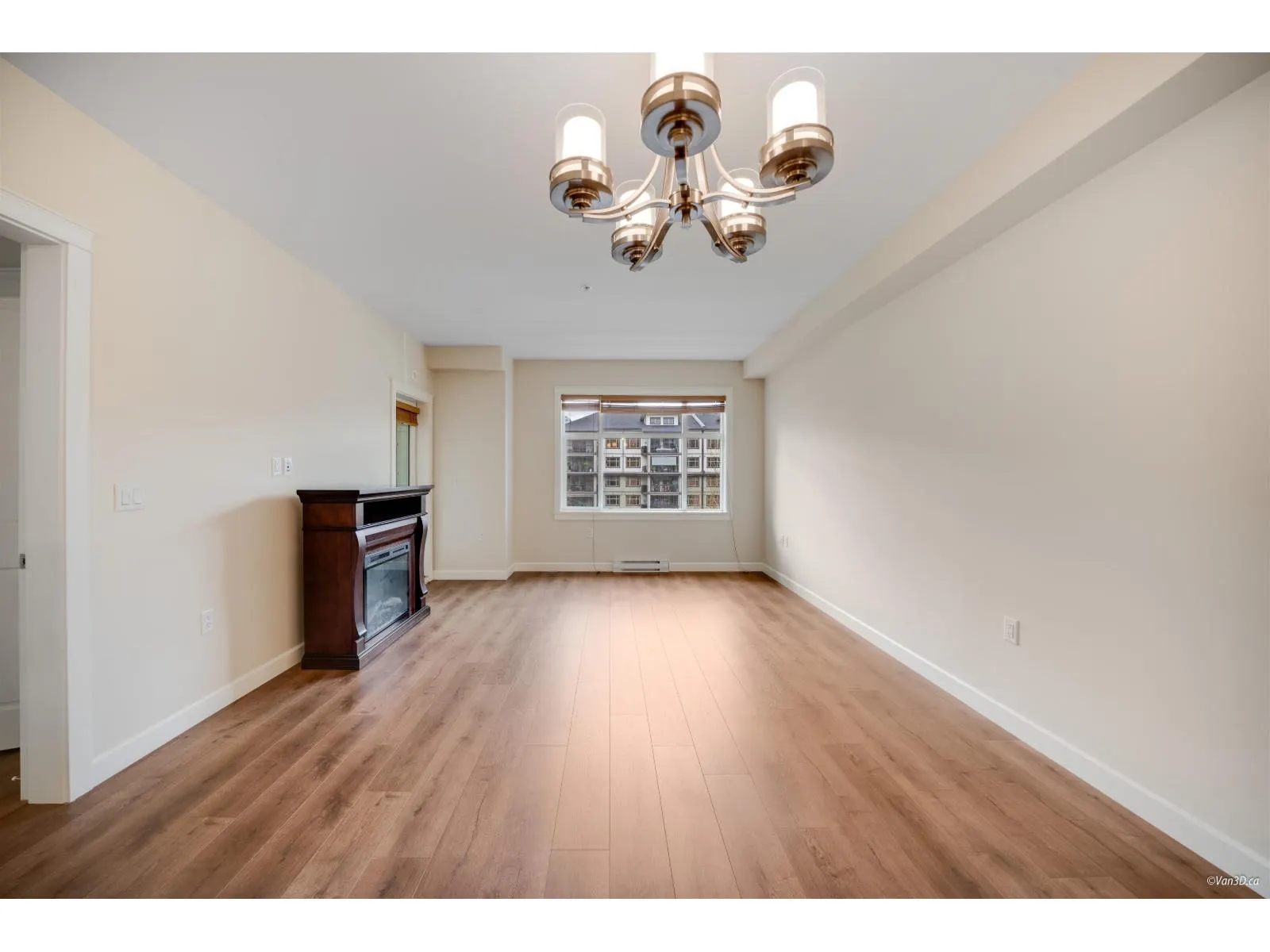 305 8561 203A STREET