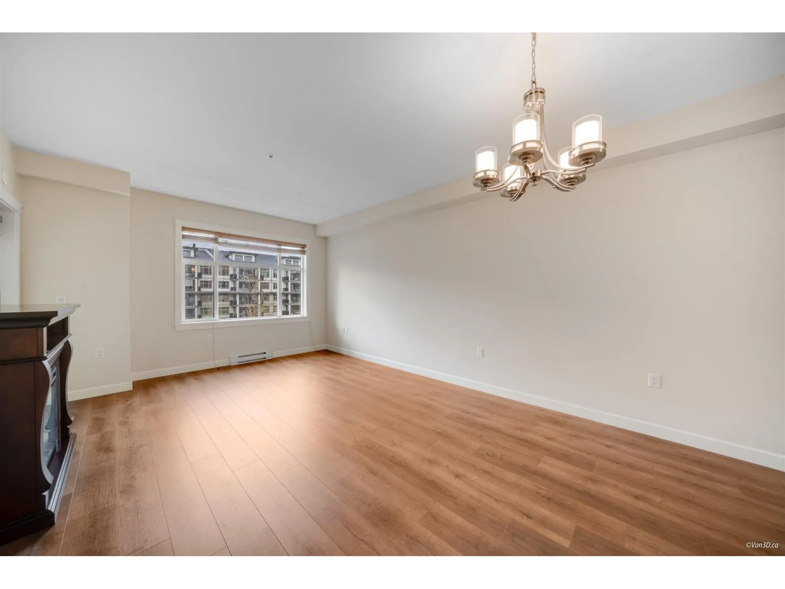 305 8561 203A STREET
