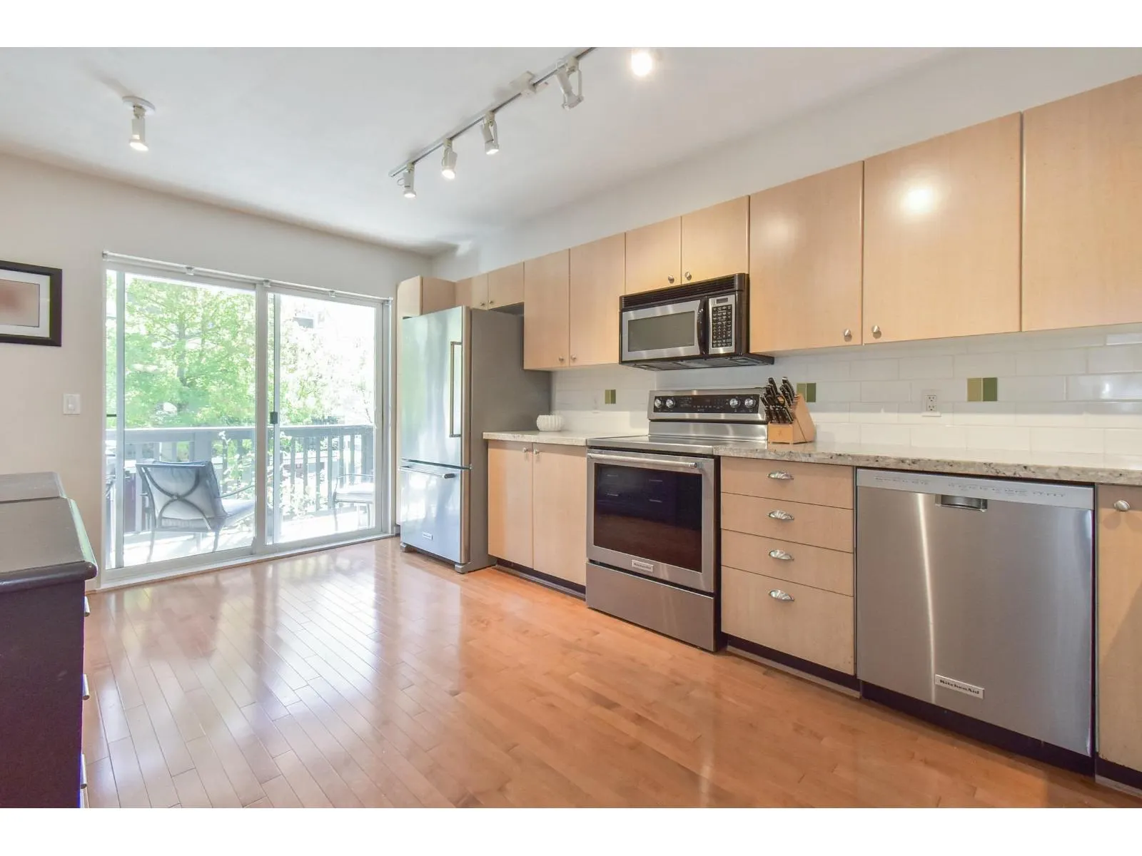 155 15236 36 AVENUE