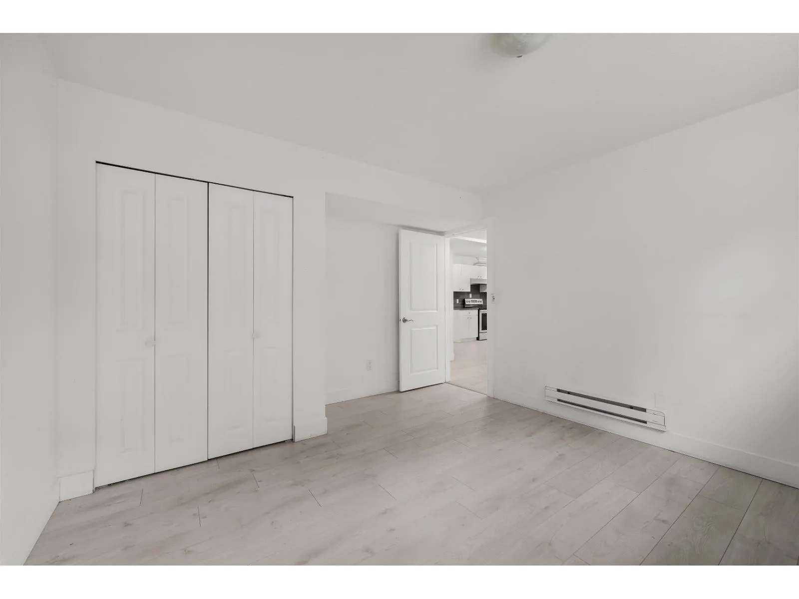 11885 CHATEAU WYND