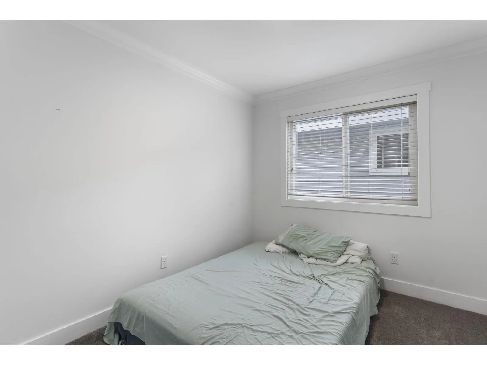 11885 CHATEAU WYND