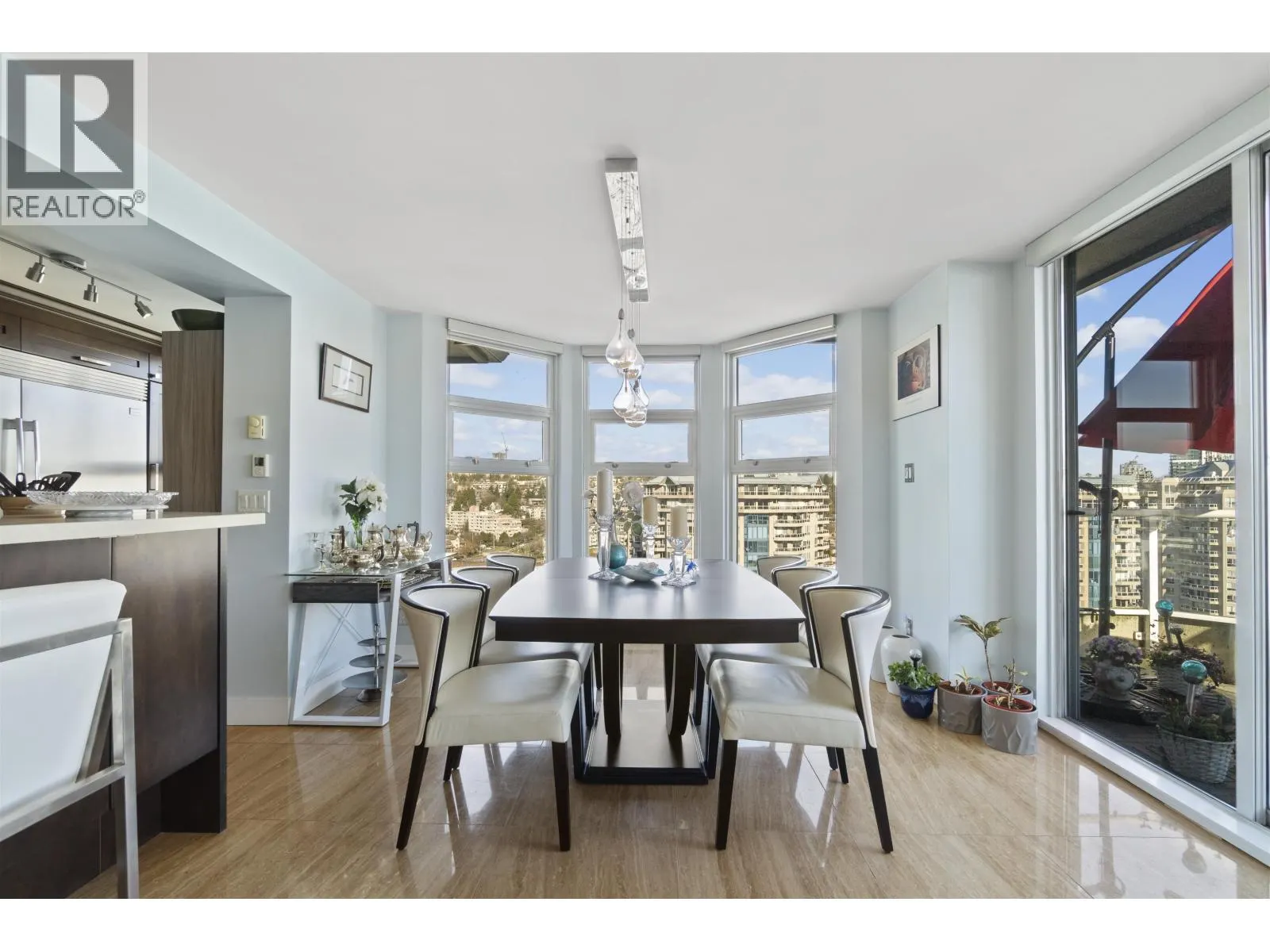1901 1250 QUAYSIDE DRIVE