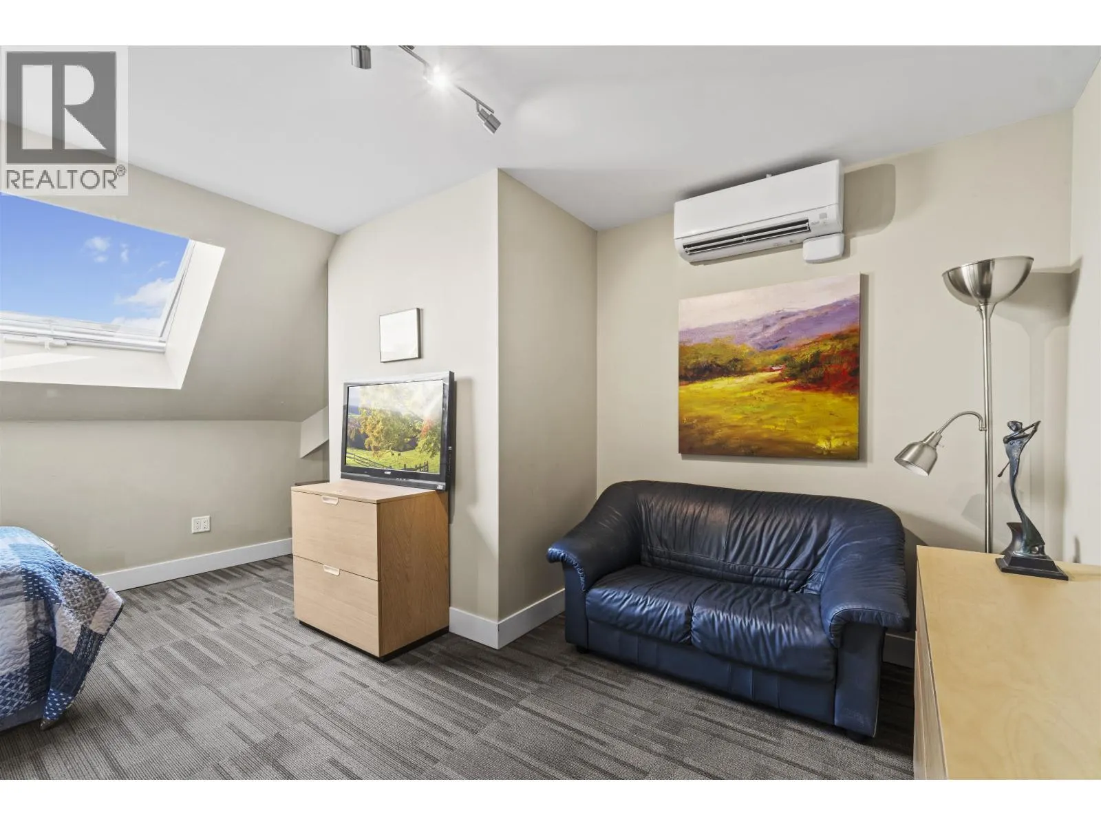 1901 1250 QUAYSIDE DRIVE