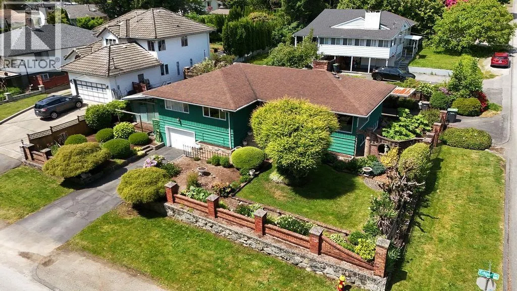 803 EDGAR AVENUE