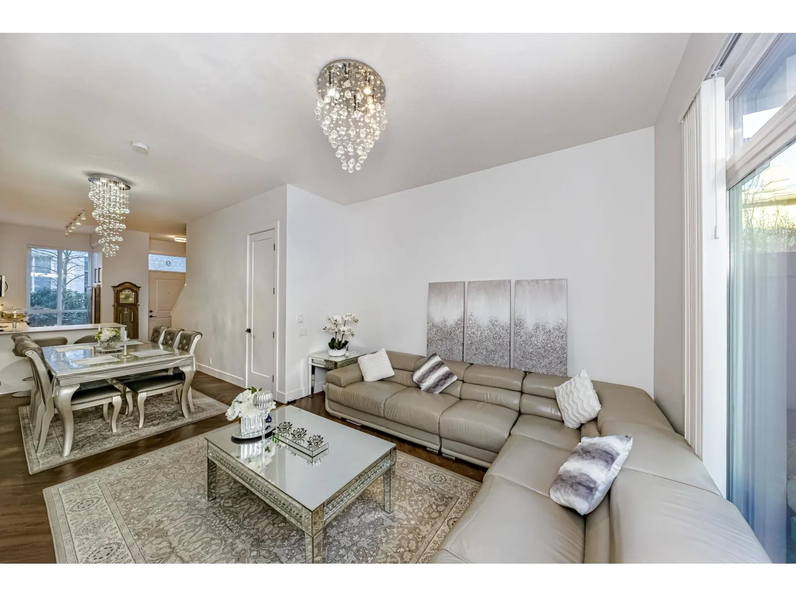 9 14955 101A AVENUE