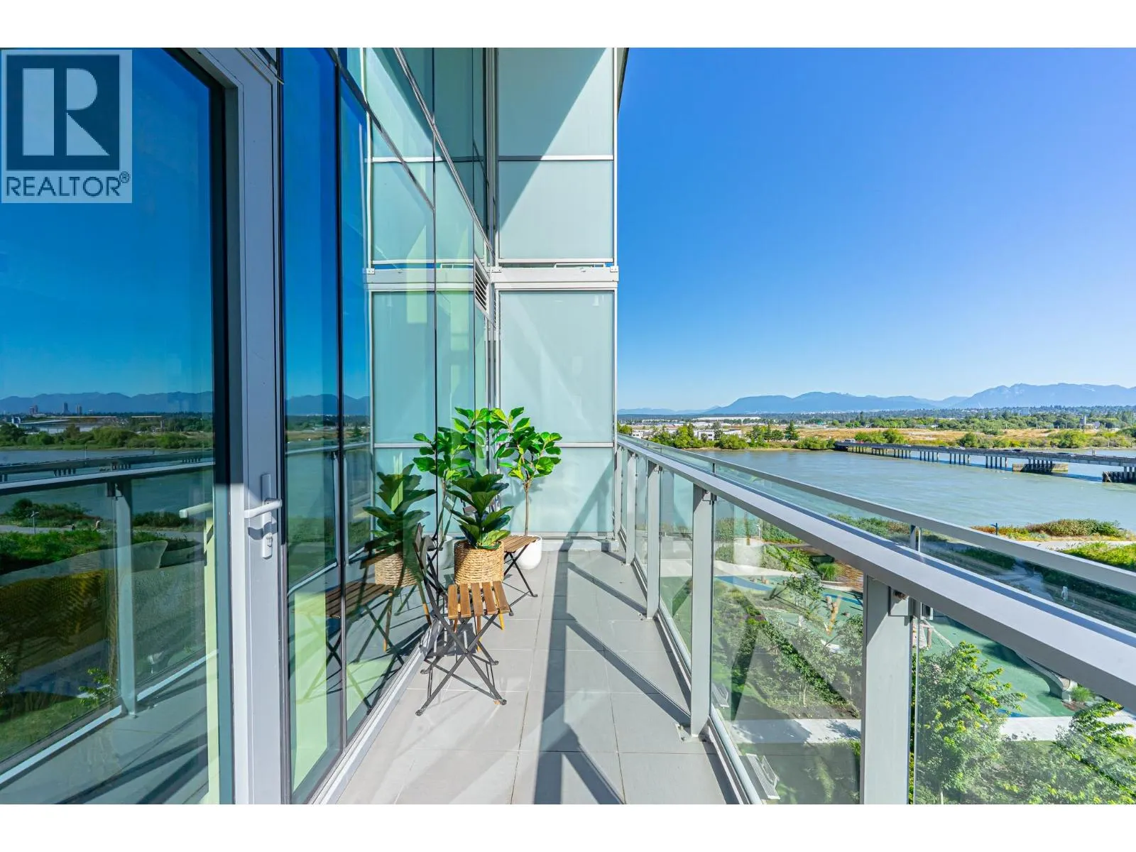 606 6633 PEARSON WAY