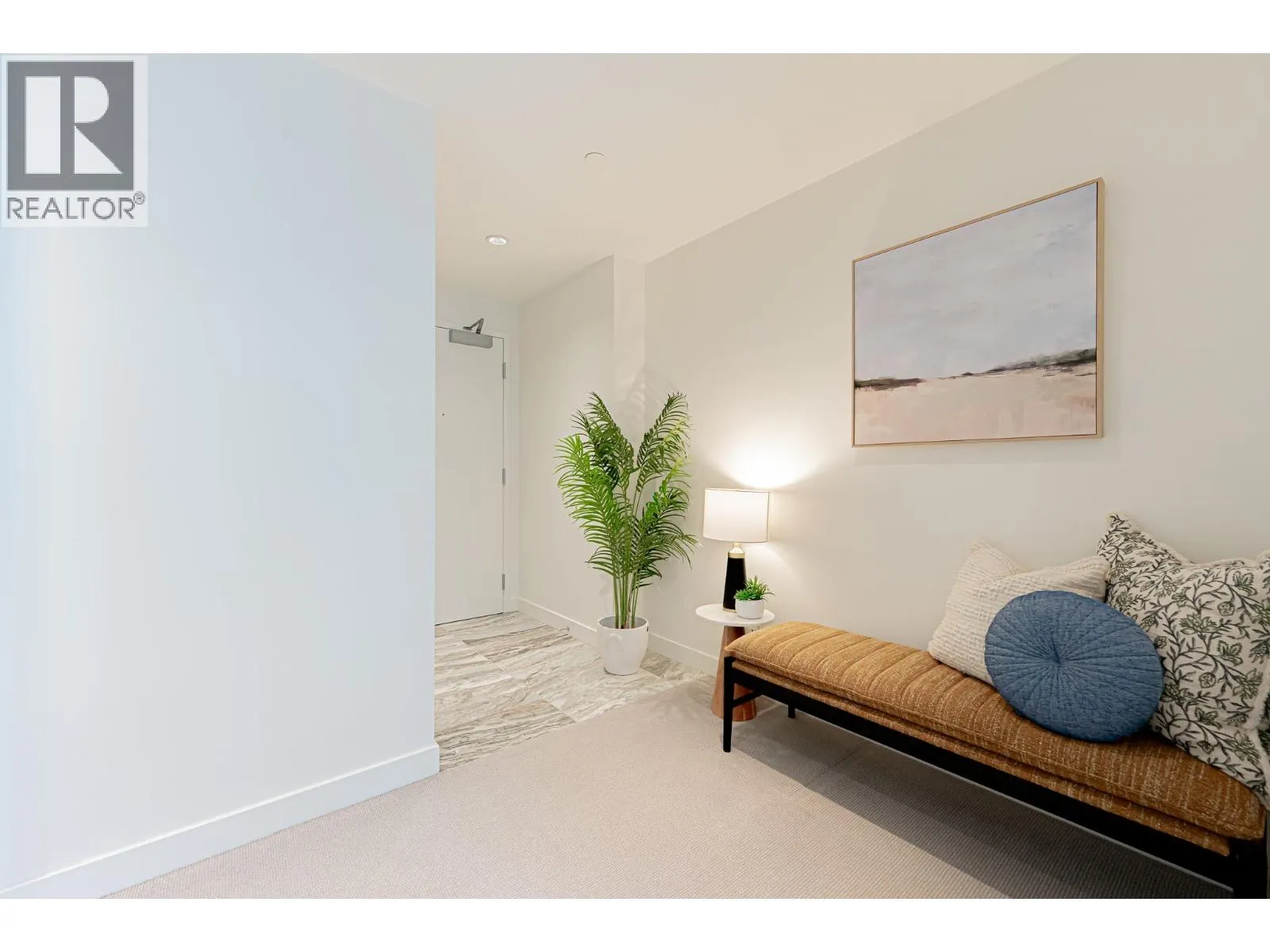 606 6633 PEARSON WAY