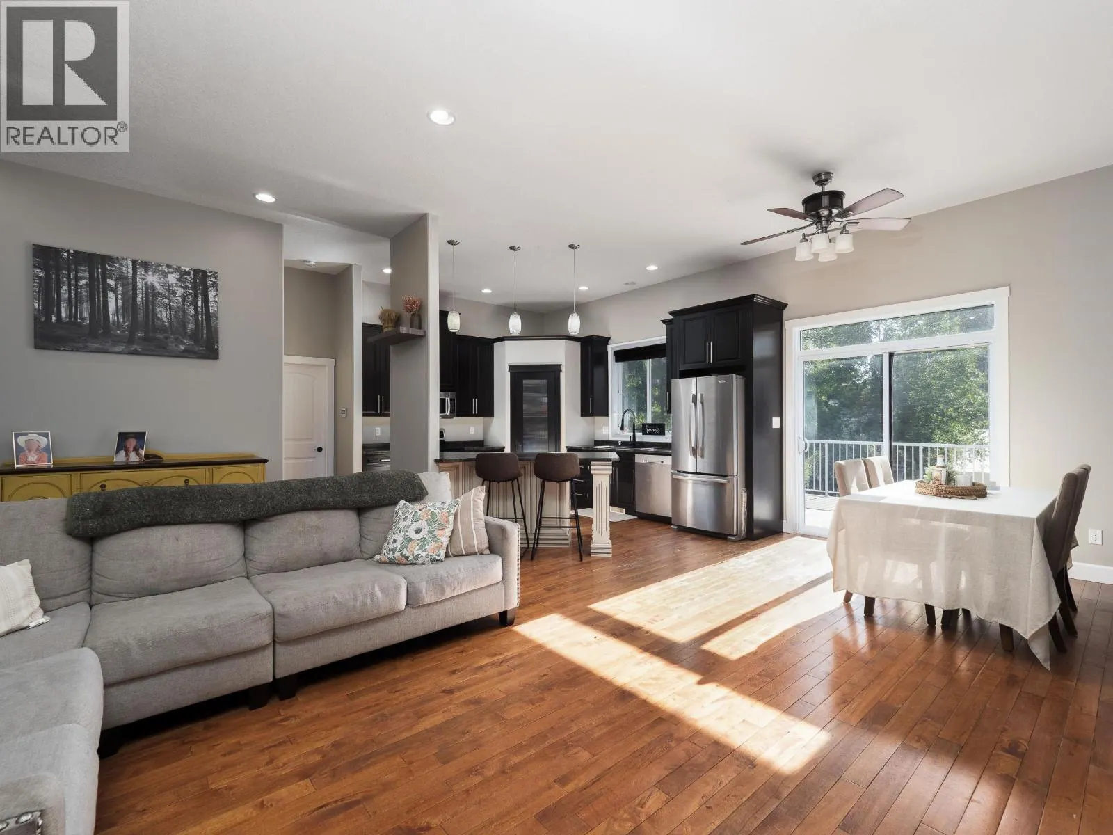 6933 EUGENE ROAD