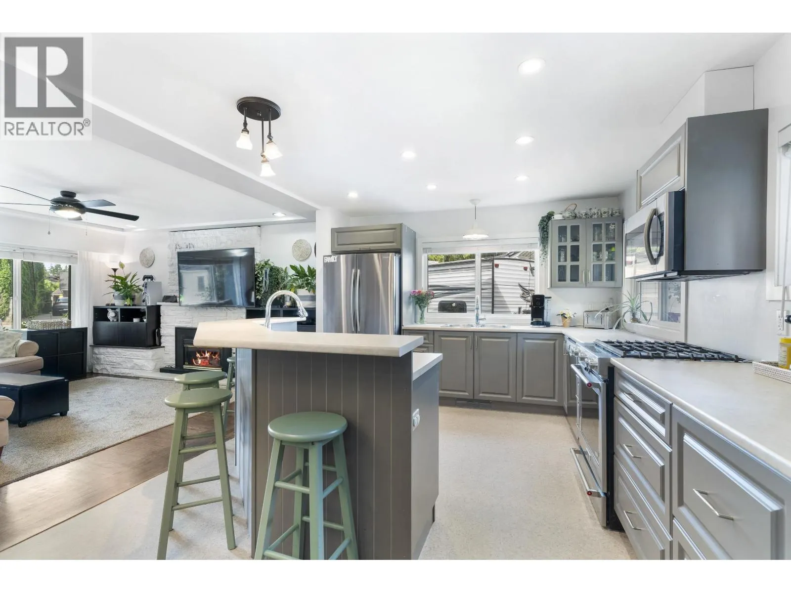 2850 COAST MERIDIAN ROAD
