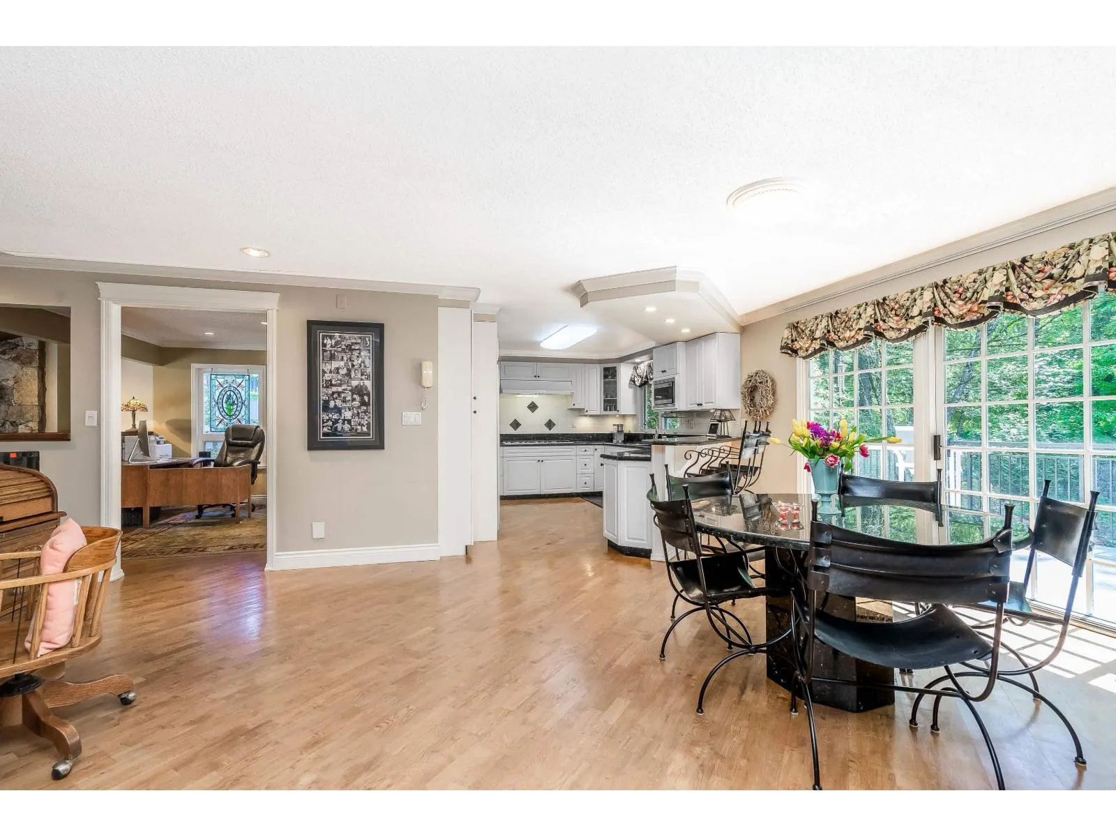 11404 NORTHVIEW CRESCENT
