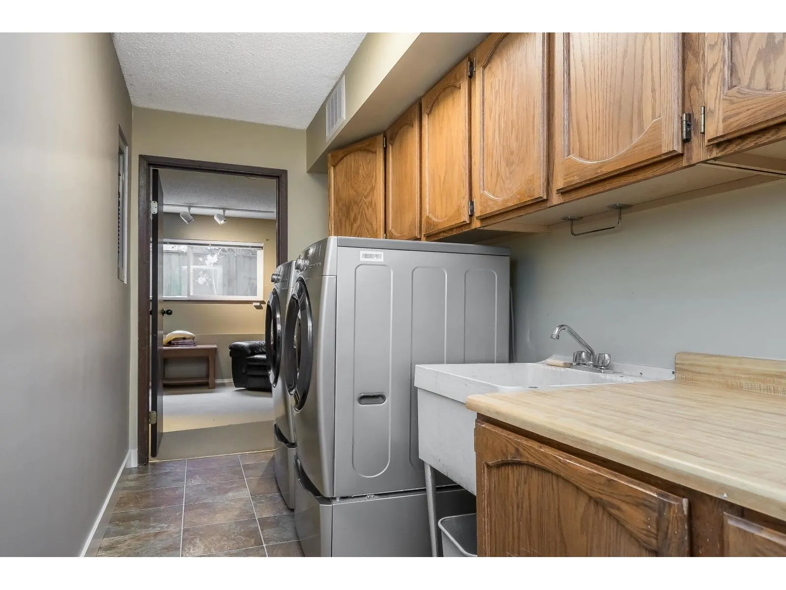 11404 NORTHVIEW CRESCENT