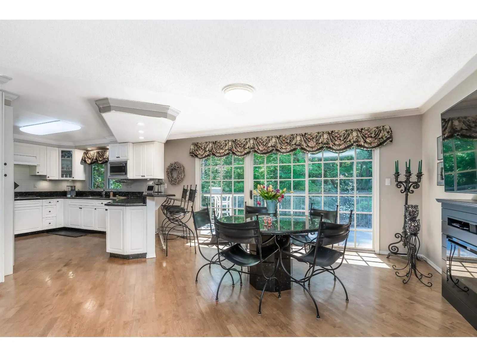 11404 NORTHVIEW CRESCENT