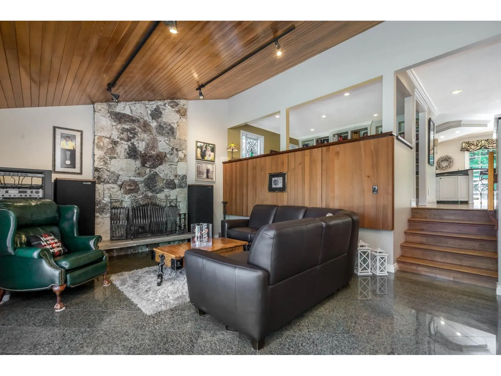11404 NORTHVIEW CRESCENT