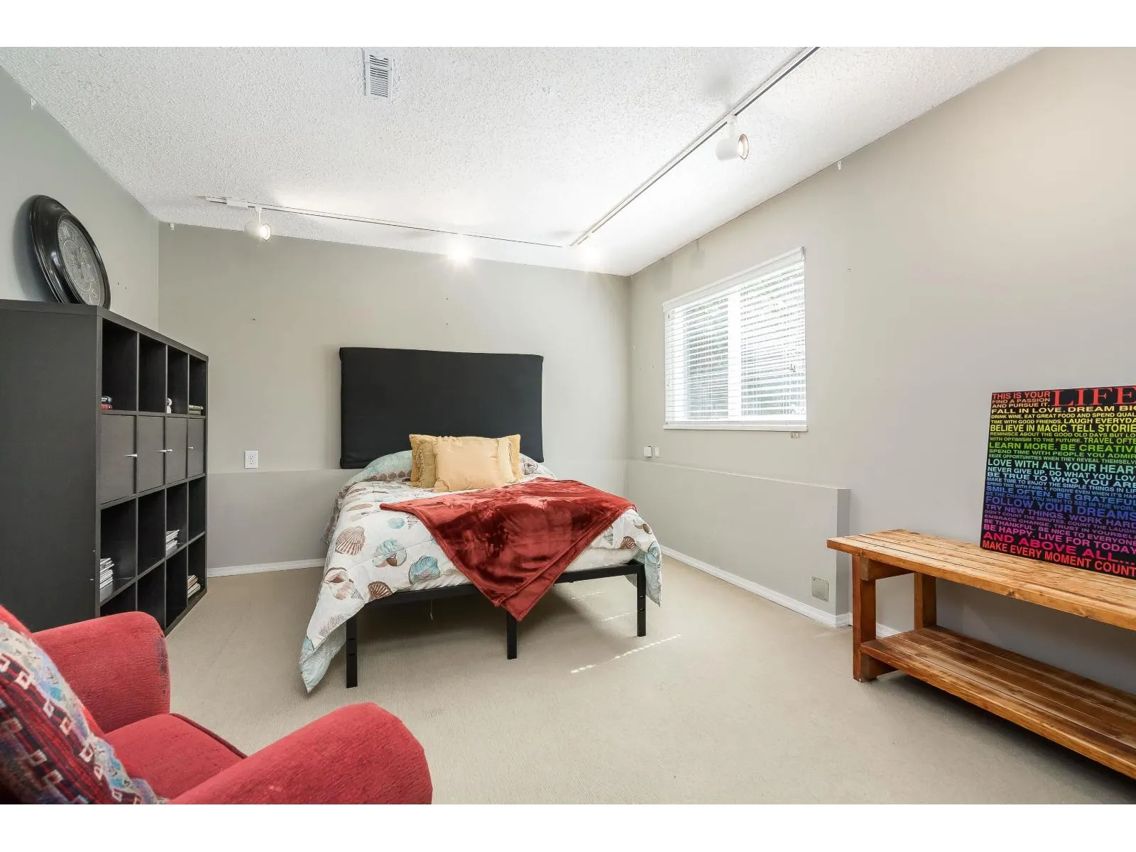11404 NORTHVIEW CRESCENT