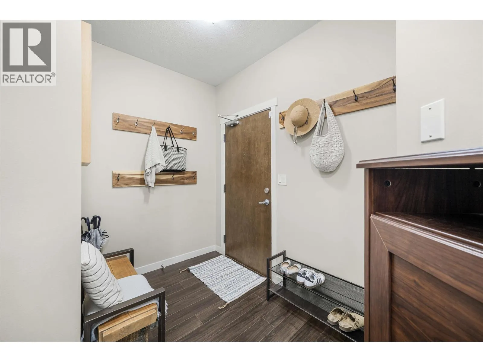 310 1153 KENSAL PLACE