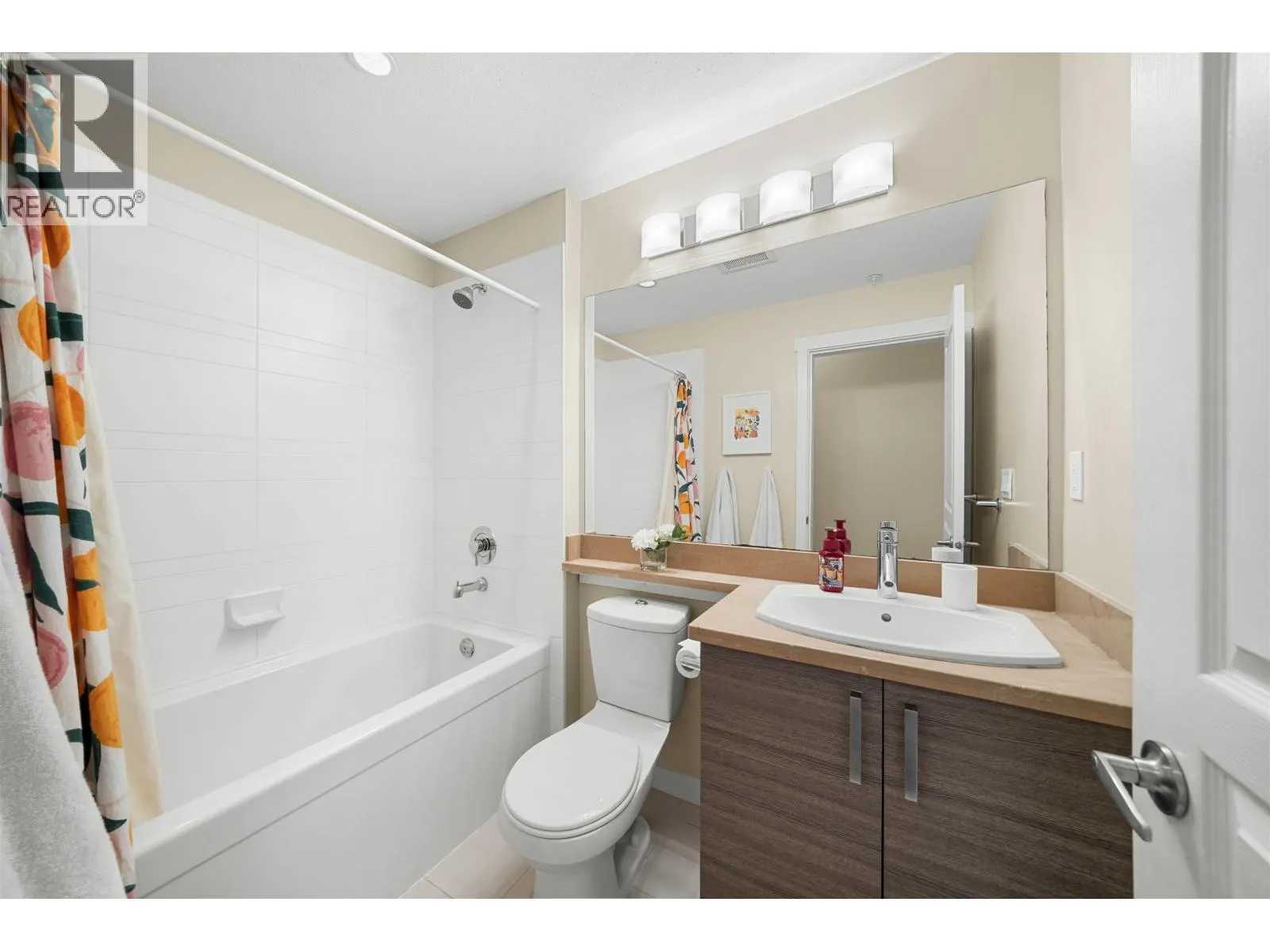 310 1153 KENSAL PLACE