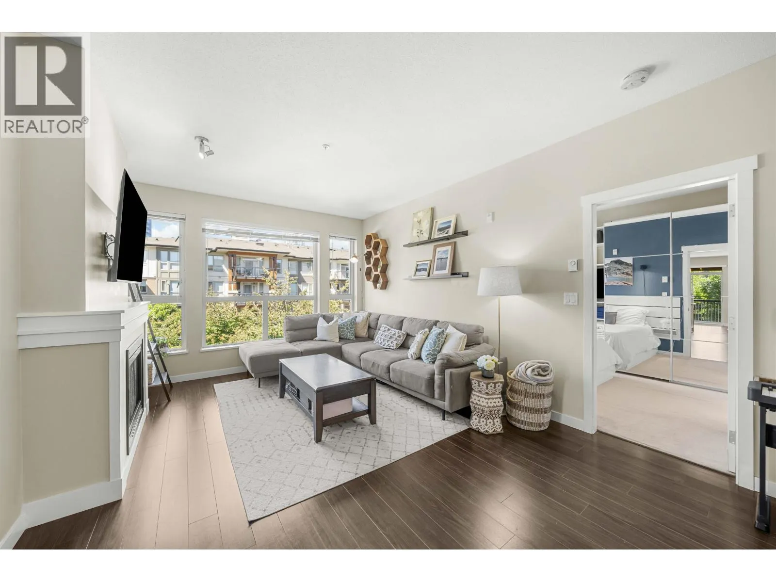 310 1153 KENSAL PLACE