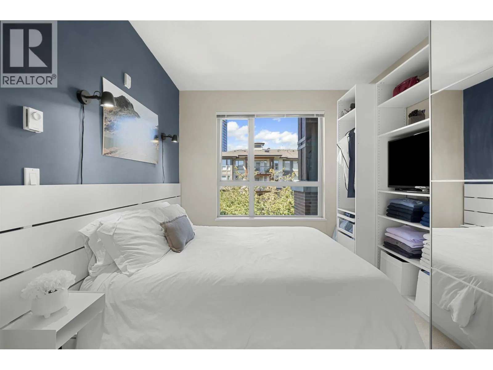 310 1153 KENSAL PLACE