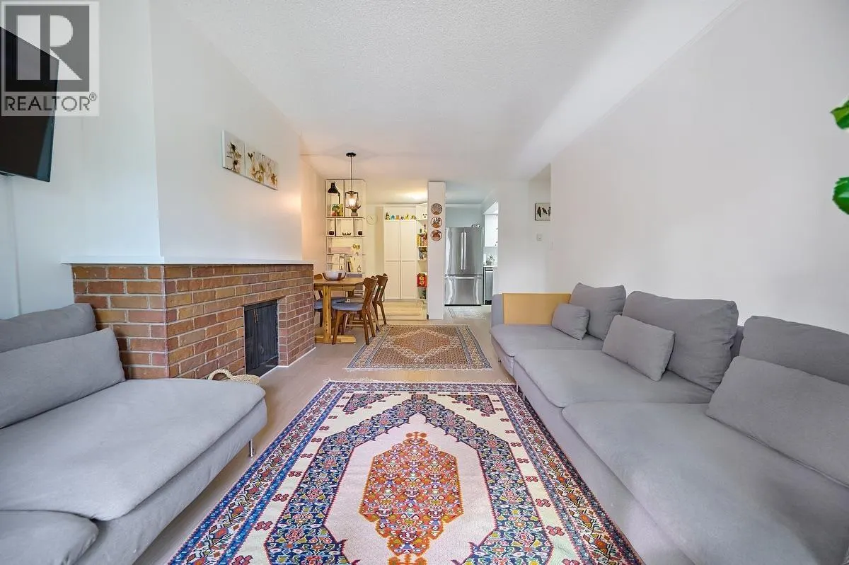 302 1515 CHESTERFIELD AVENUE