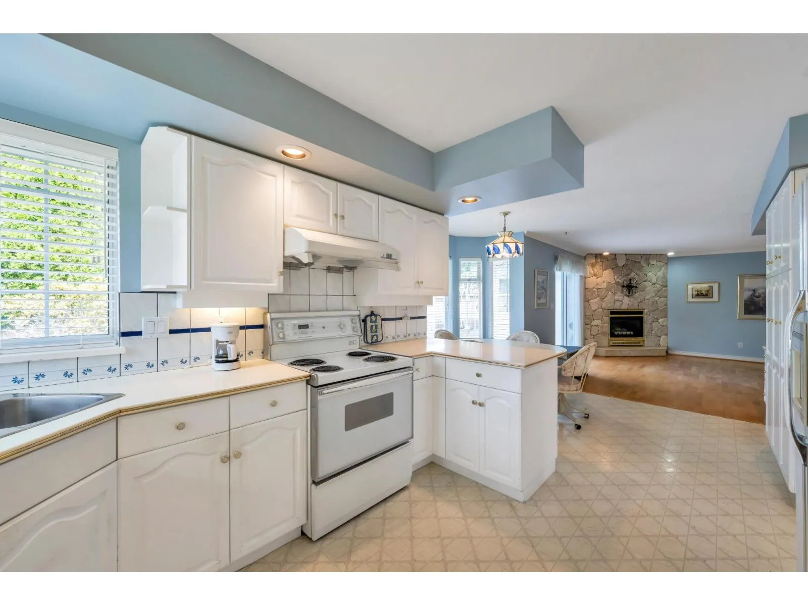 1829 OCEAN SURF PLACE