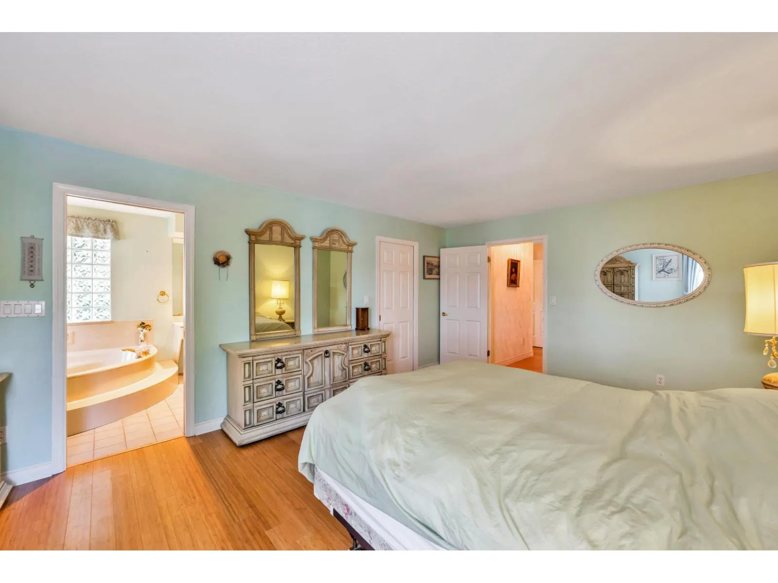 1829 OCEAN SURF PLACE