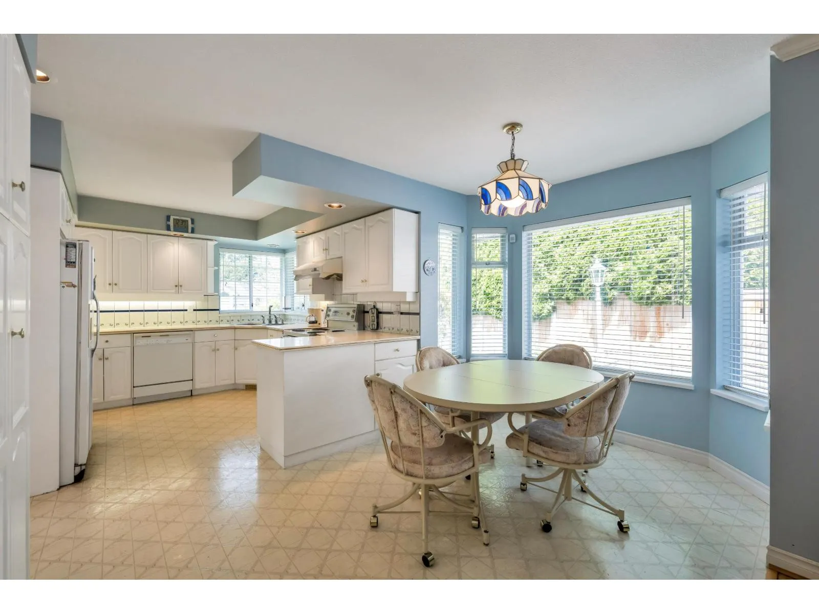1829 OCEAN SURF PLACE