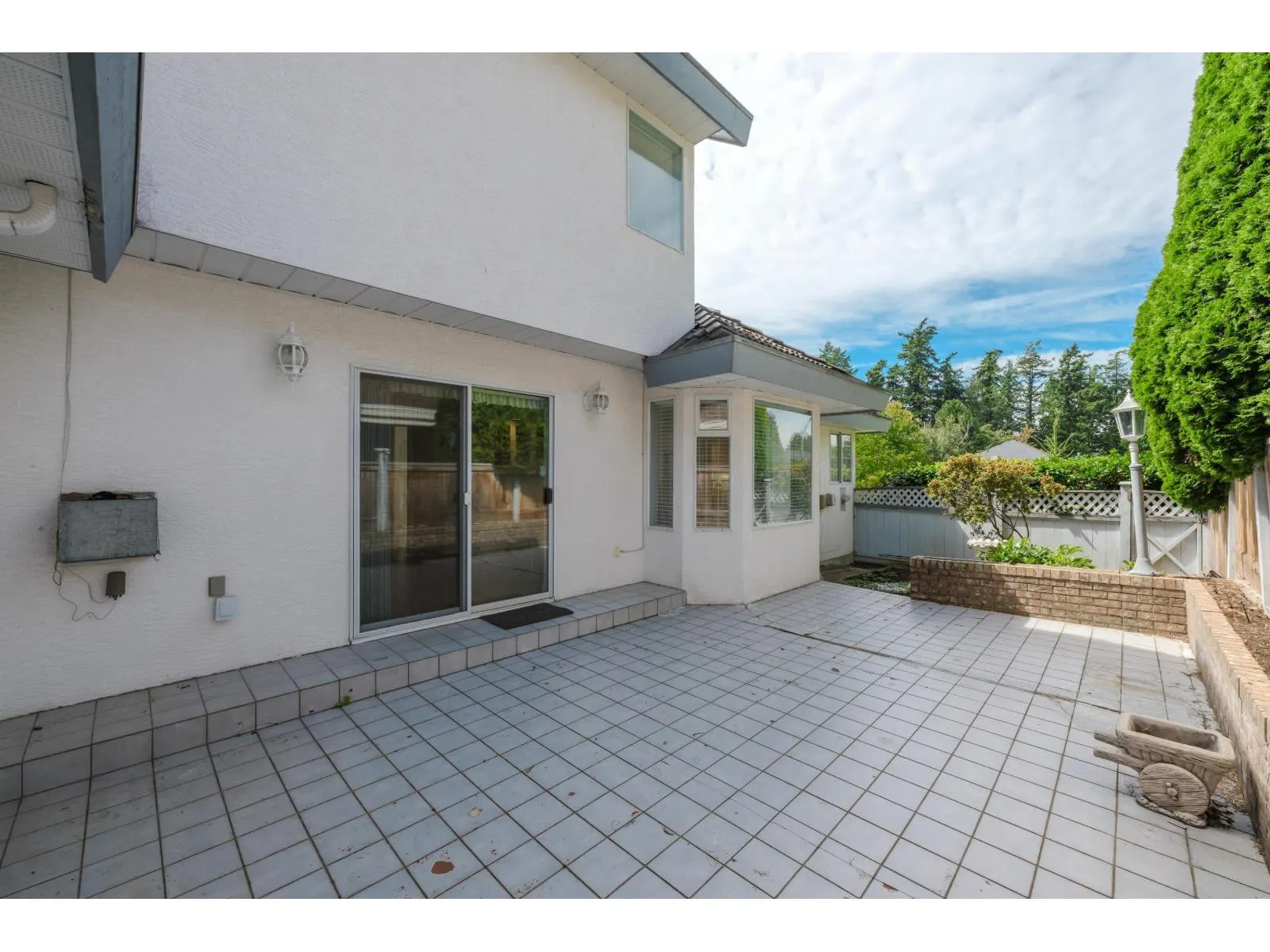 1829 OCEAN SURF PLACE