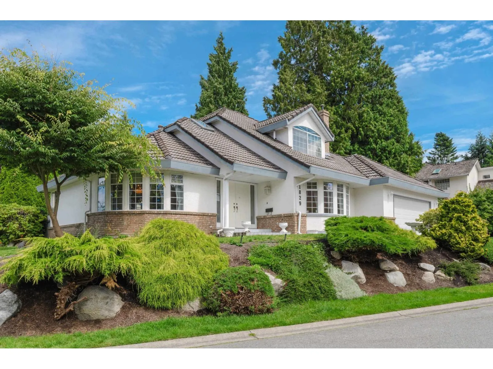 1829 OCEAN SURF PLACE