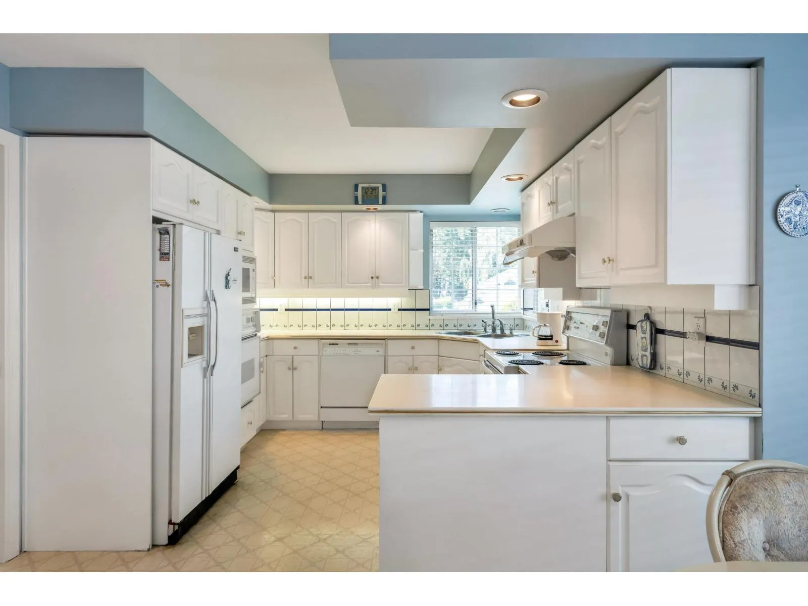 1829 OCEAN SURF PLACE