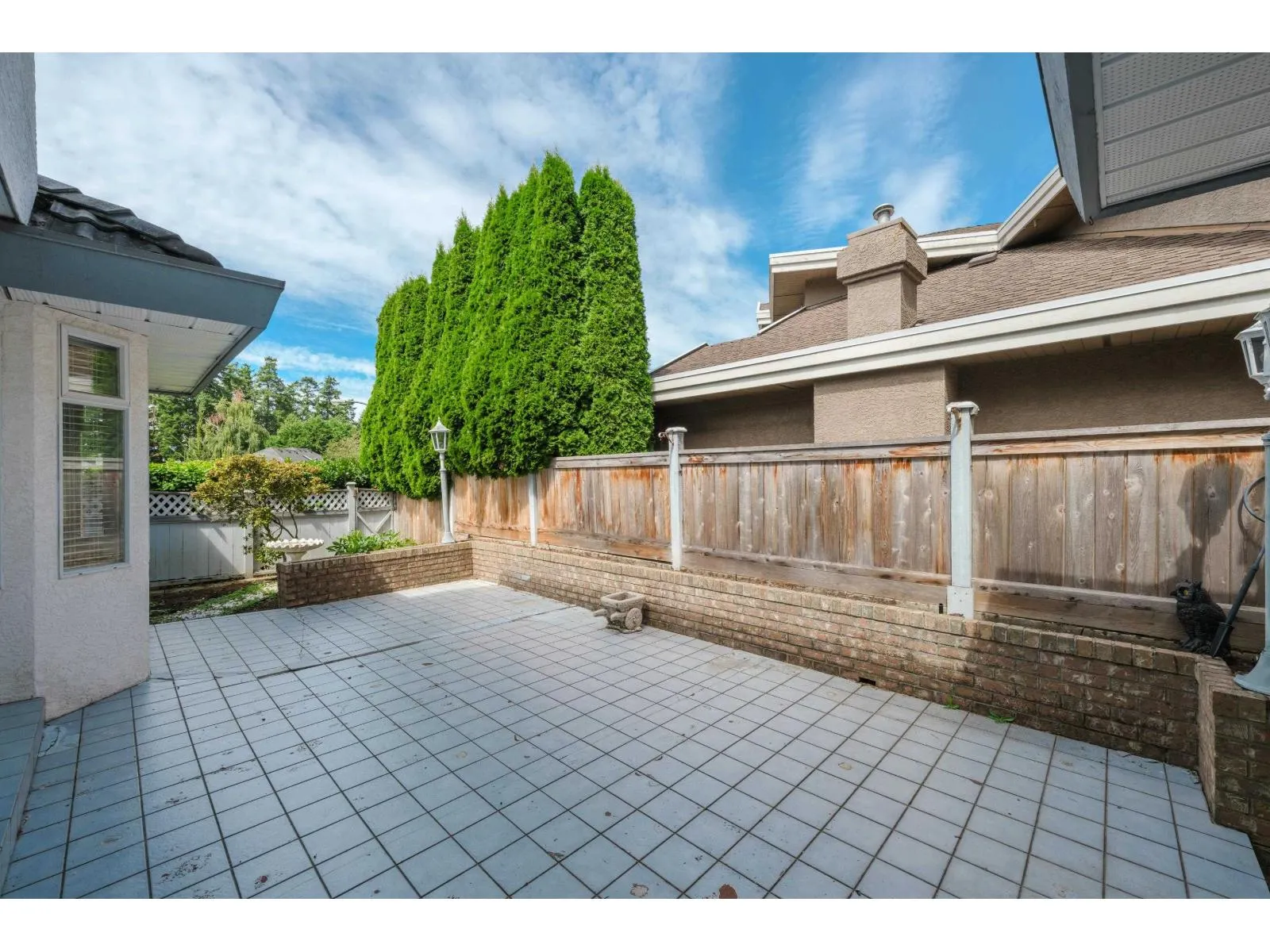 1829 OCEAN SURF PLACE
