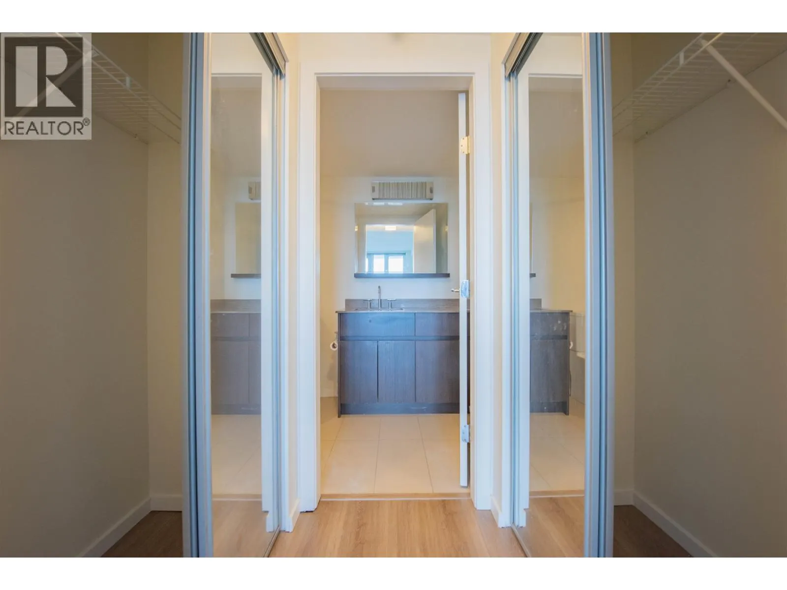 511 7988 ACKROYD ROAD