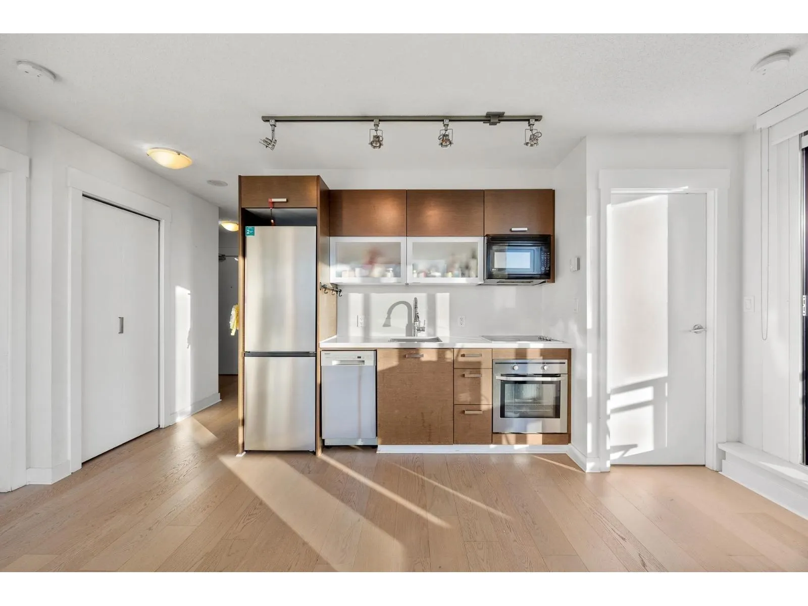 1608 13380 108 AVENUE