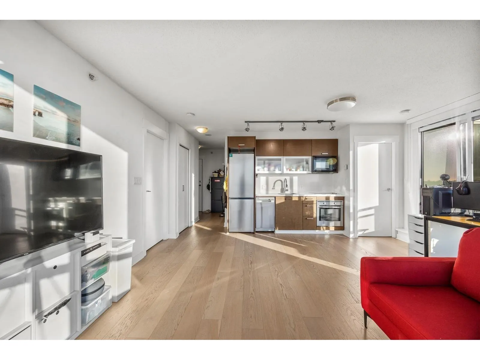 1608 13380 108 AVENUE