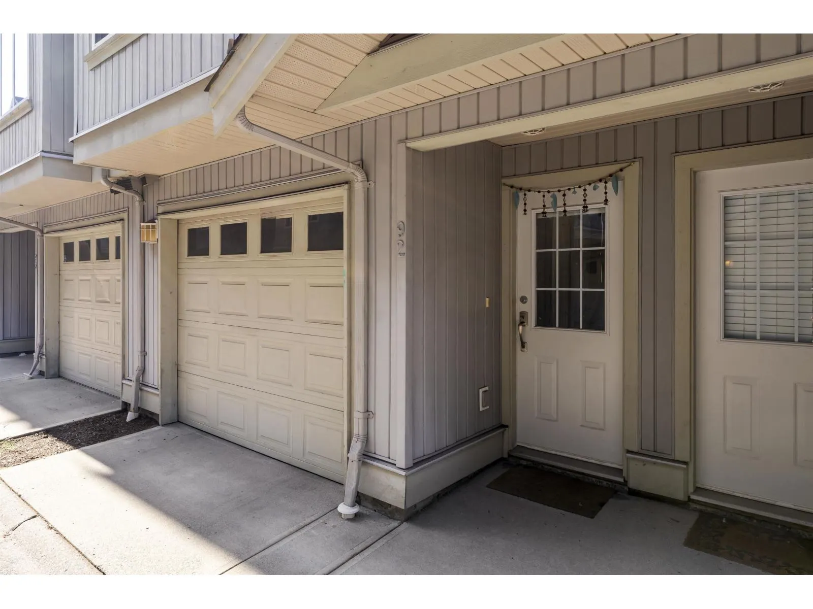 92 12040 68 AVENUE
